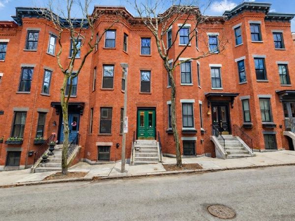 12 Auburn St, Boston, MA 02129