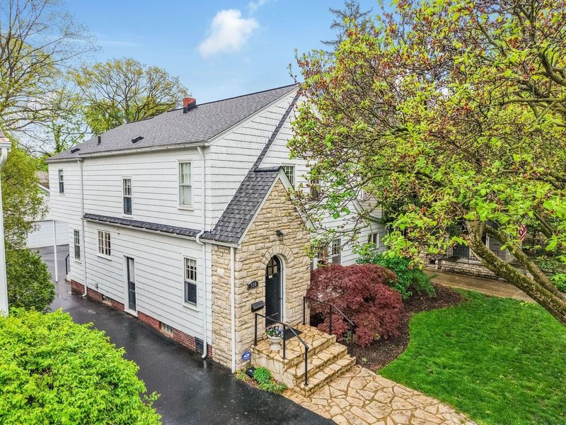 108 N Stanwood Road, Bexley, OH 43209 Photo 2