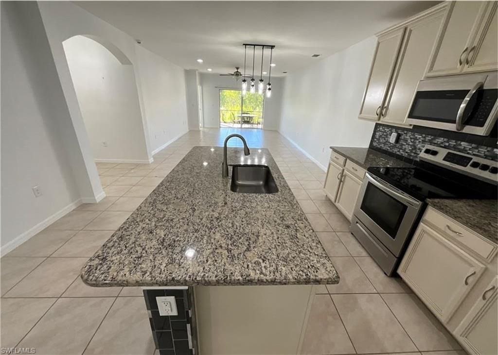 4369 Dutchess Park Rd , Fort Myers, FL 33916 Photo