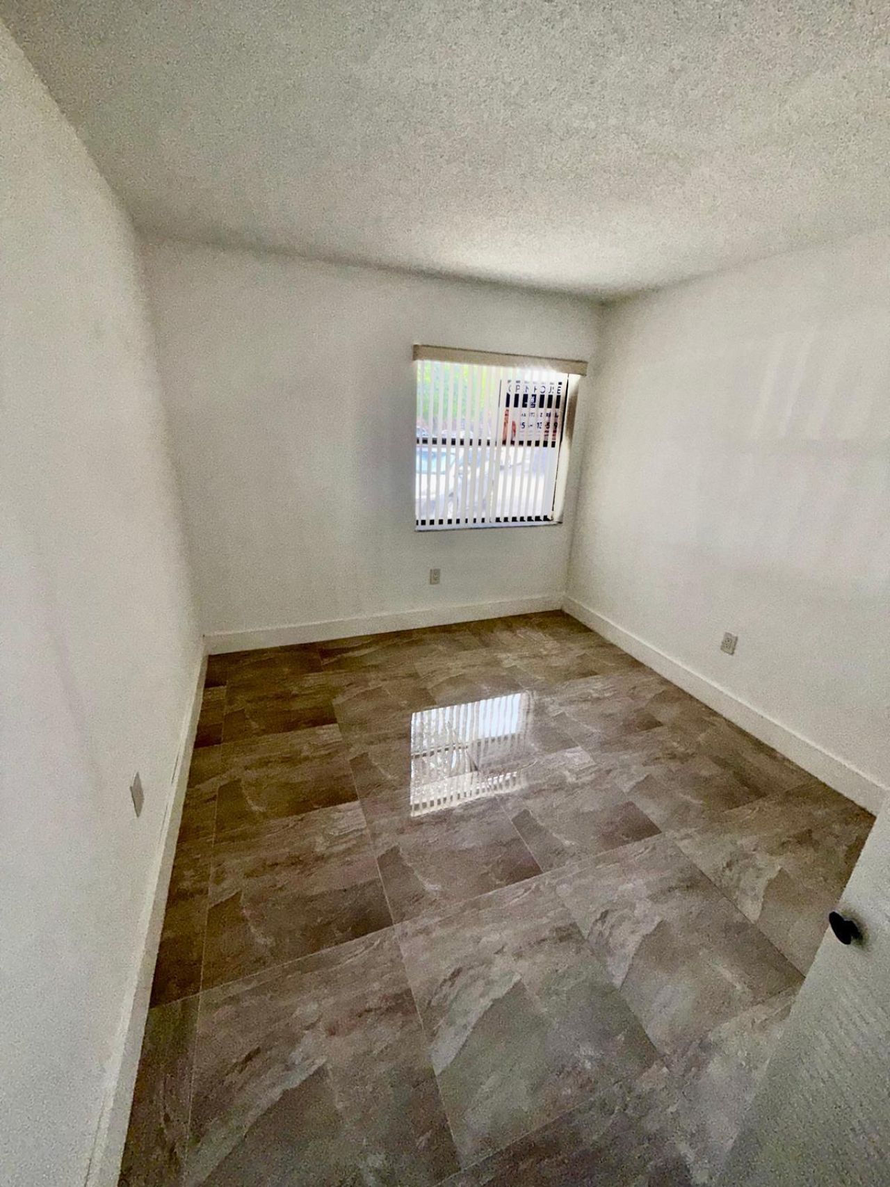 9405 Fontainebleau Boulevard, Unit 109, Miami, FL 33172 Photo