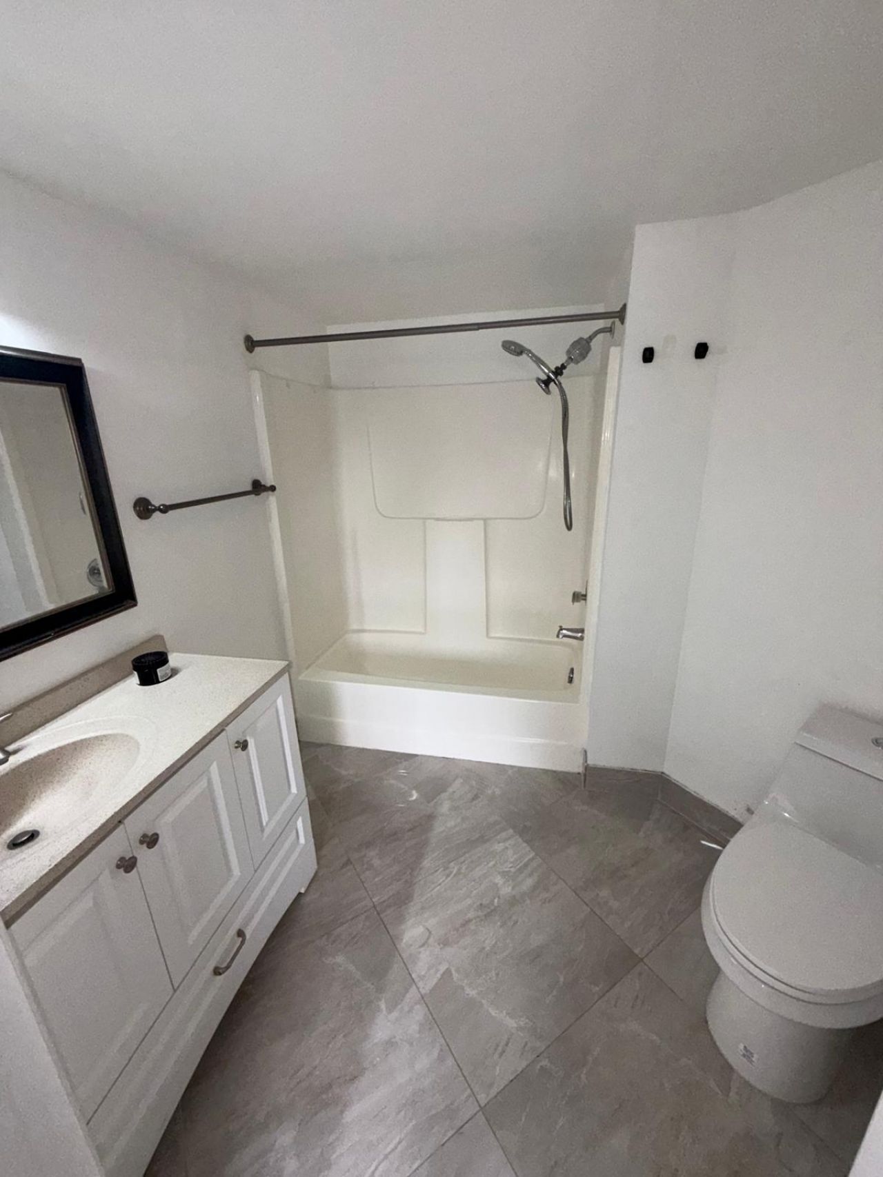 9405 Fontainebleau Boulevard, Unit 109, Miami, FL 33172 Photo