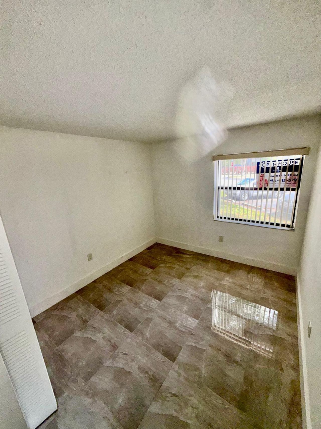 9405 Fontainebleau Boulevard, Unit 109, Miami, FL 33172 Photo