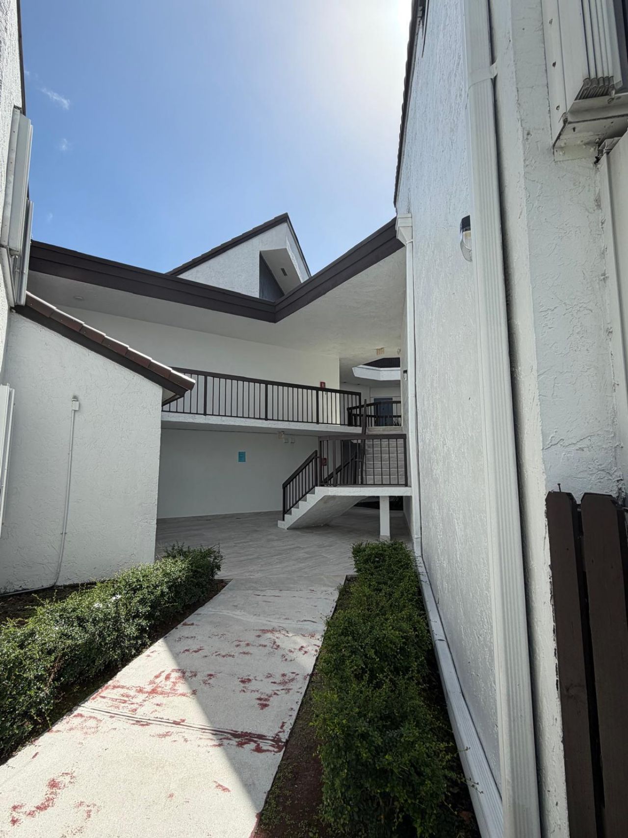 9405 Fontainebleau Boulevard, Unit 109, Miami, FL 33172 Photo