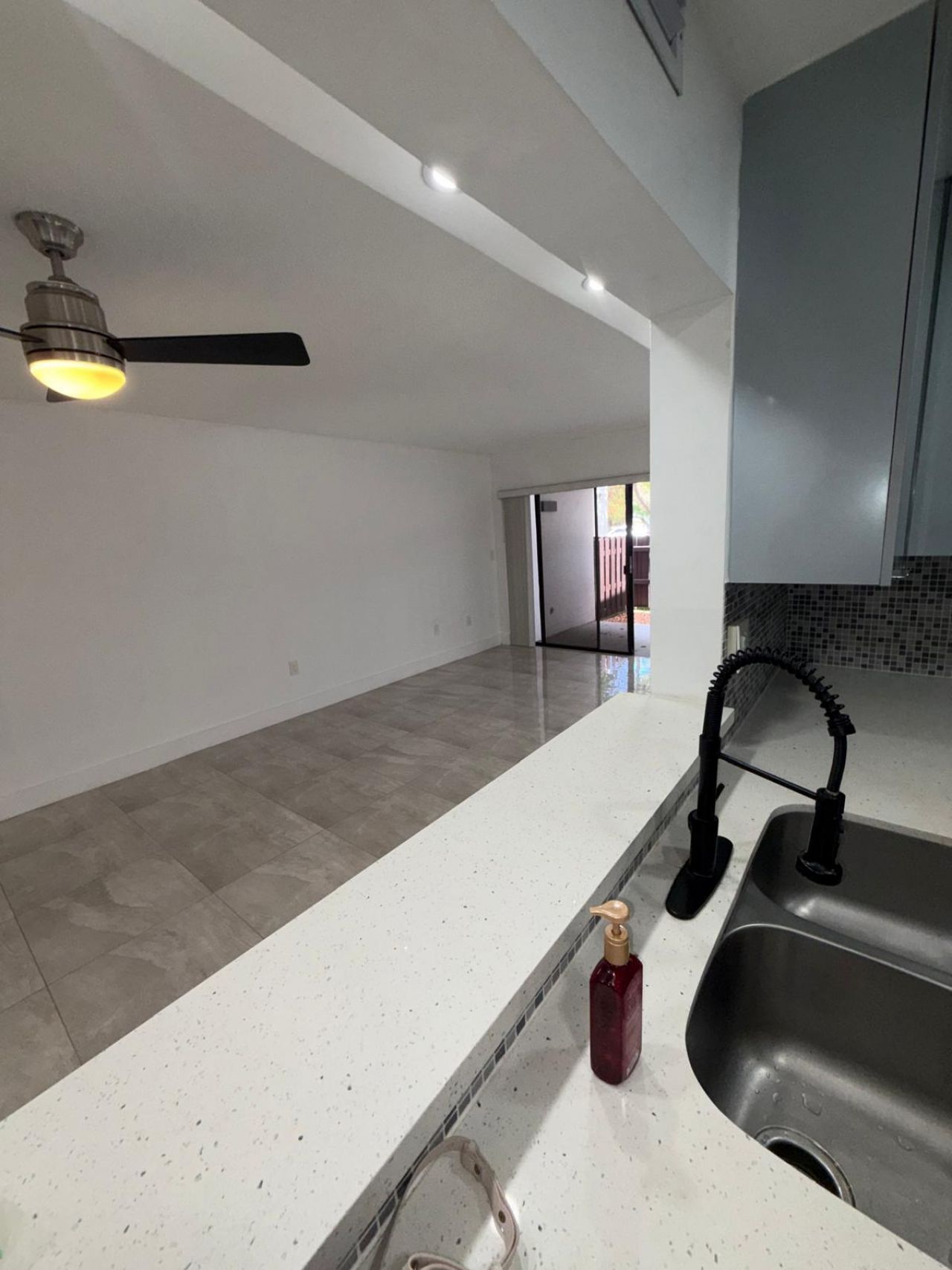 9405 Fontainebleau Boulevard, Unit 109, Miami, FL 33172 Photo