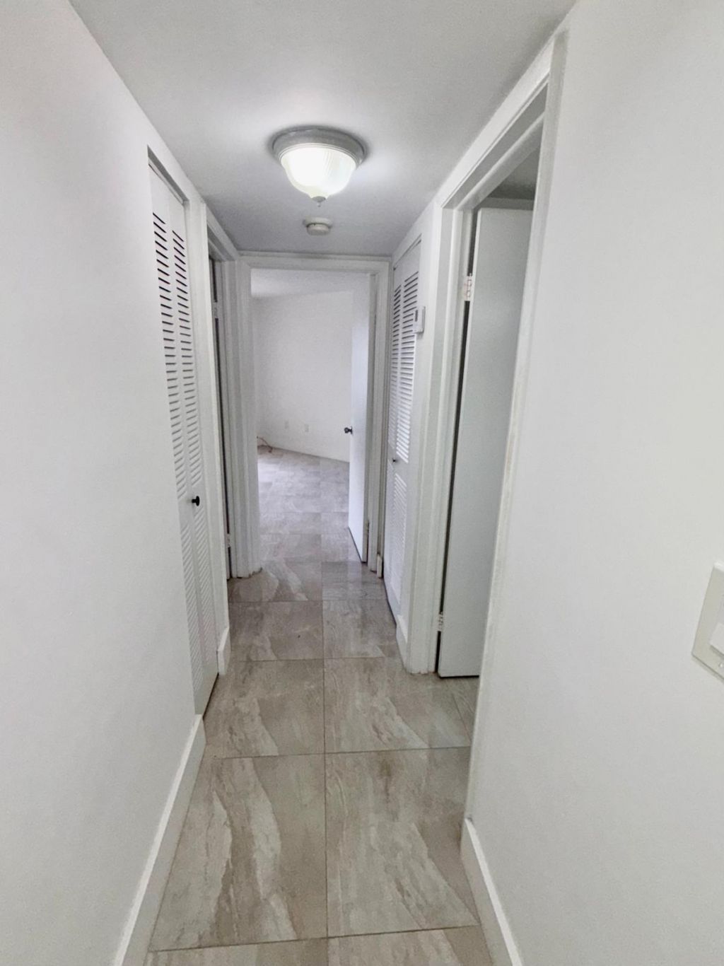 9405 Fontainebleau Boulevard, Unit 109, Miami, FL 33172 Photo