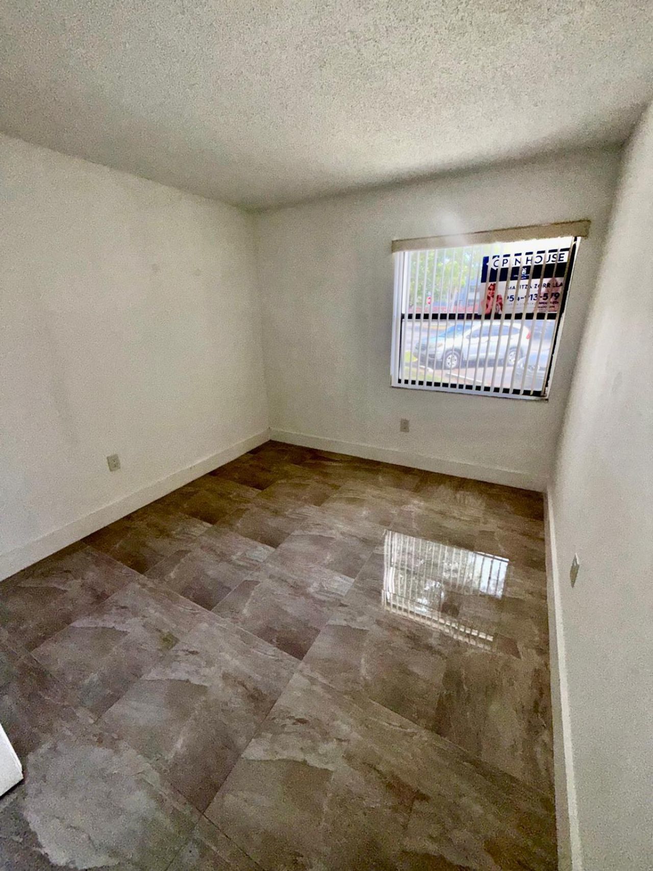 9405 Fontainebleau Boulevard, Unit 109, Miami, FL 33172 Photo