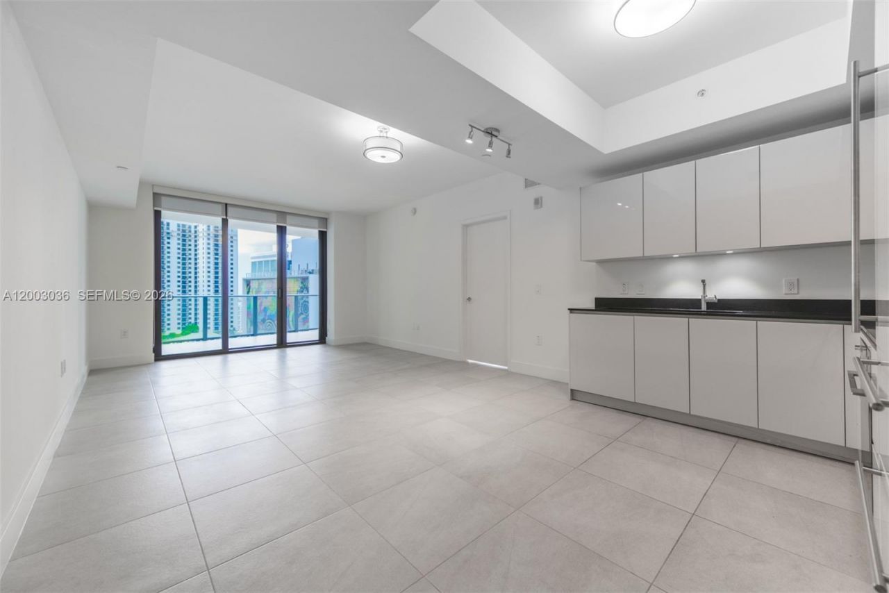 1010 Brickell Ave, Unit 2911, Miami, FL 33131 Photo