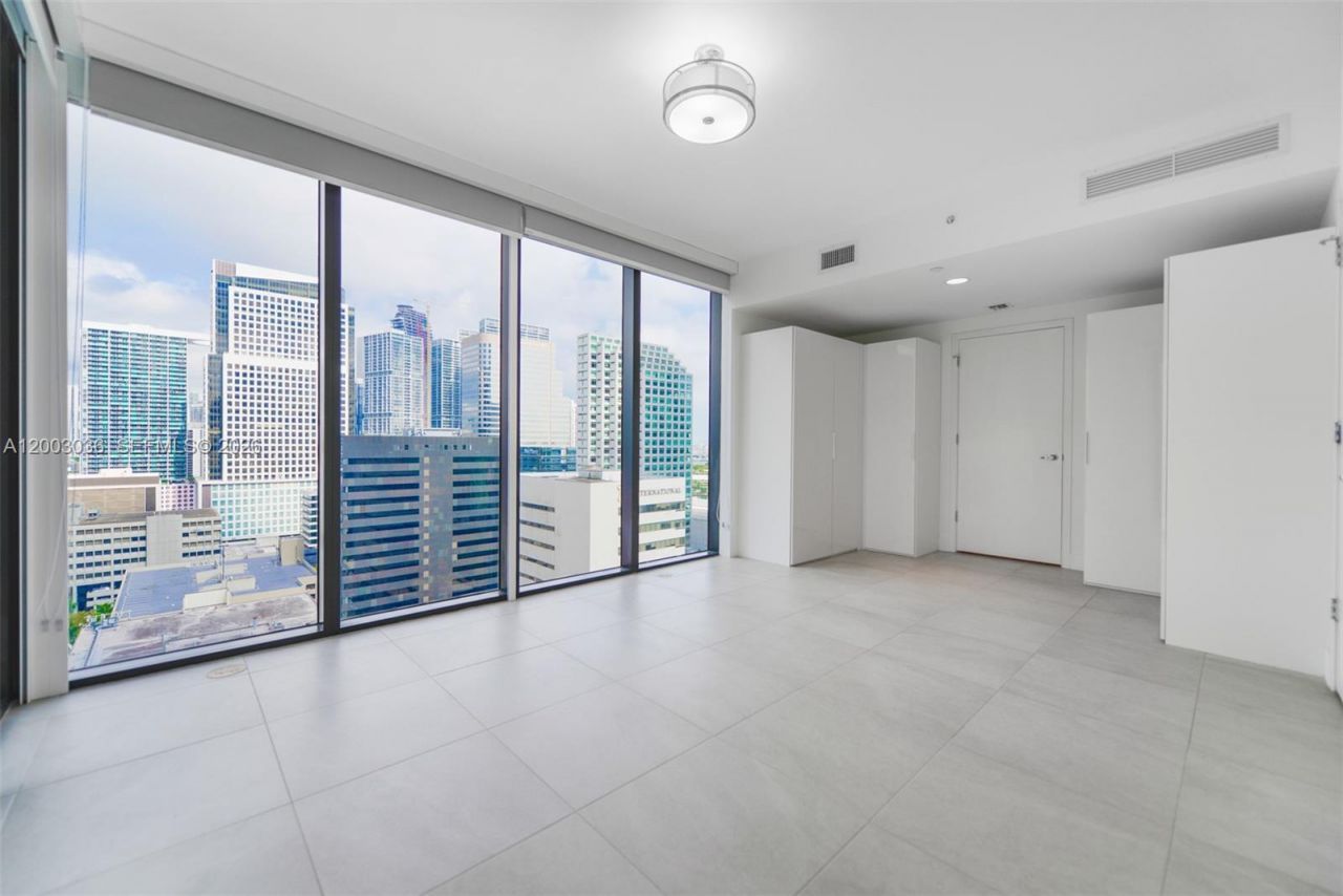 1010 Brickell Ave, Unit 2911, Miami, FL 33131 Photo