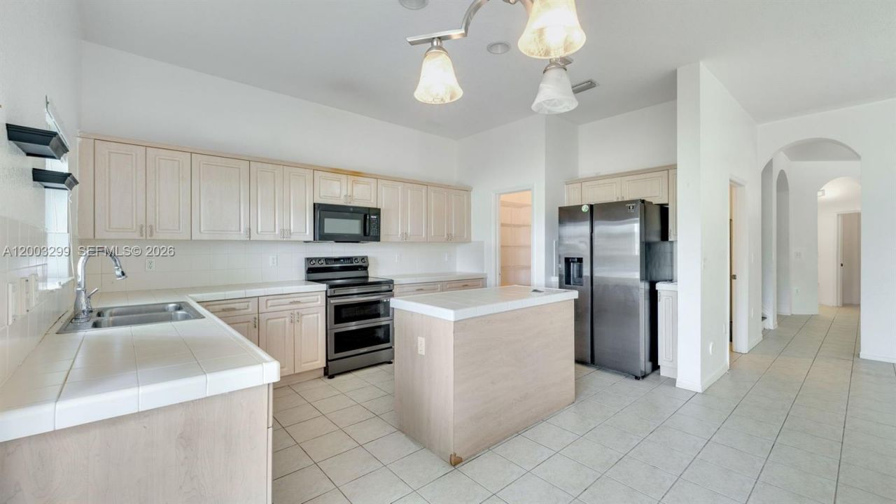 1916 SE 23rd Ave , Unit 1916, Homestead, FL 33035 Photo