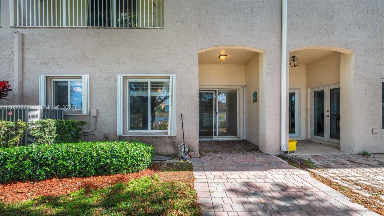 1916 SE 23rd Ave , Unit 1916, Homestead, FL 33035 Photo