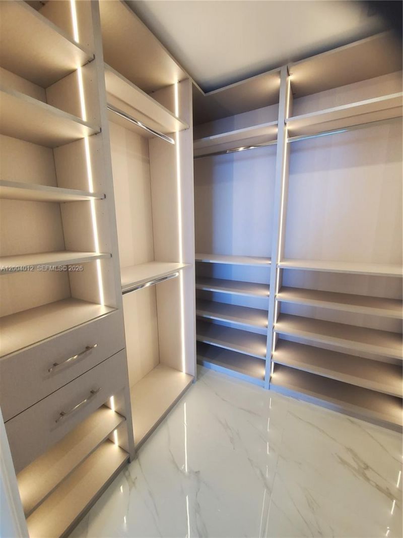 700 NE 24 Street, Unit 4403, Miami, FL 33137 Photo