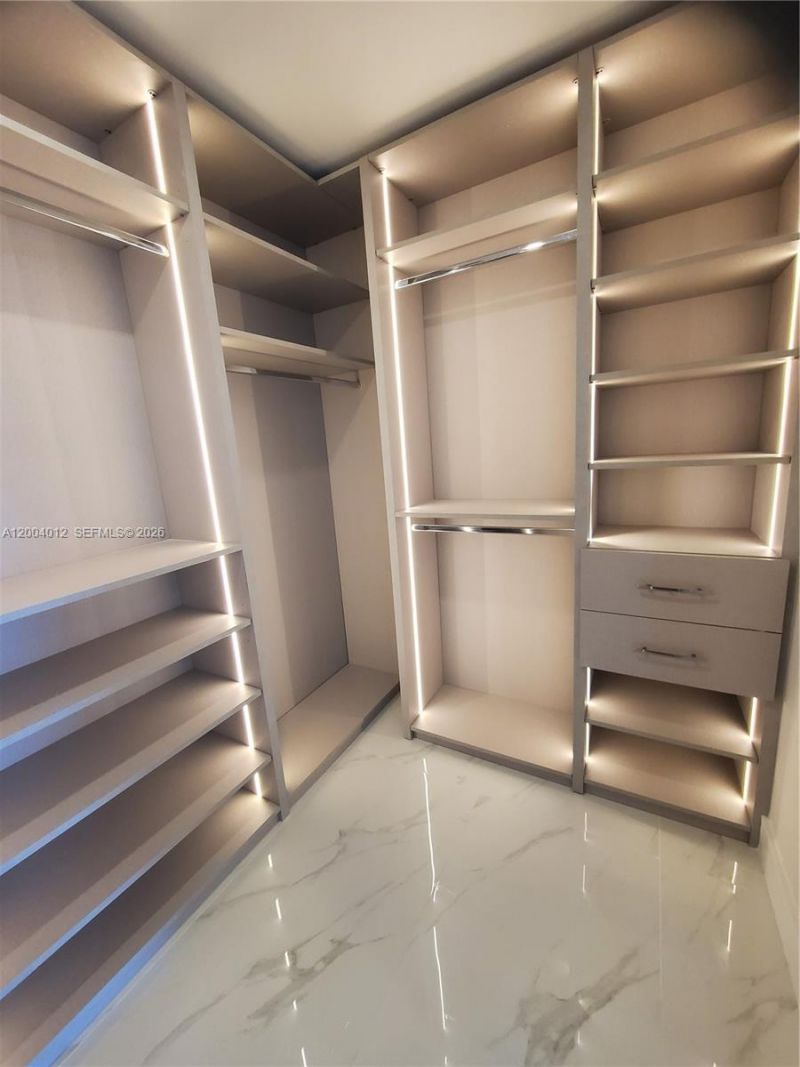 700 NE 24 Street, Unit 4403, Miami, FL 33137 Photo