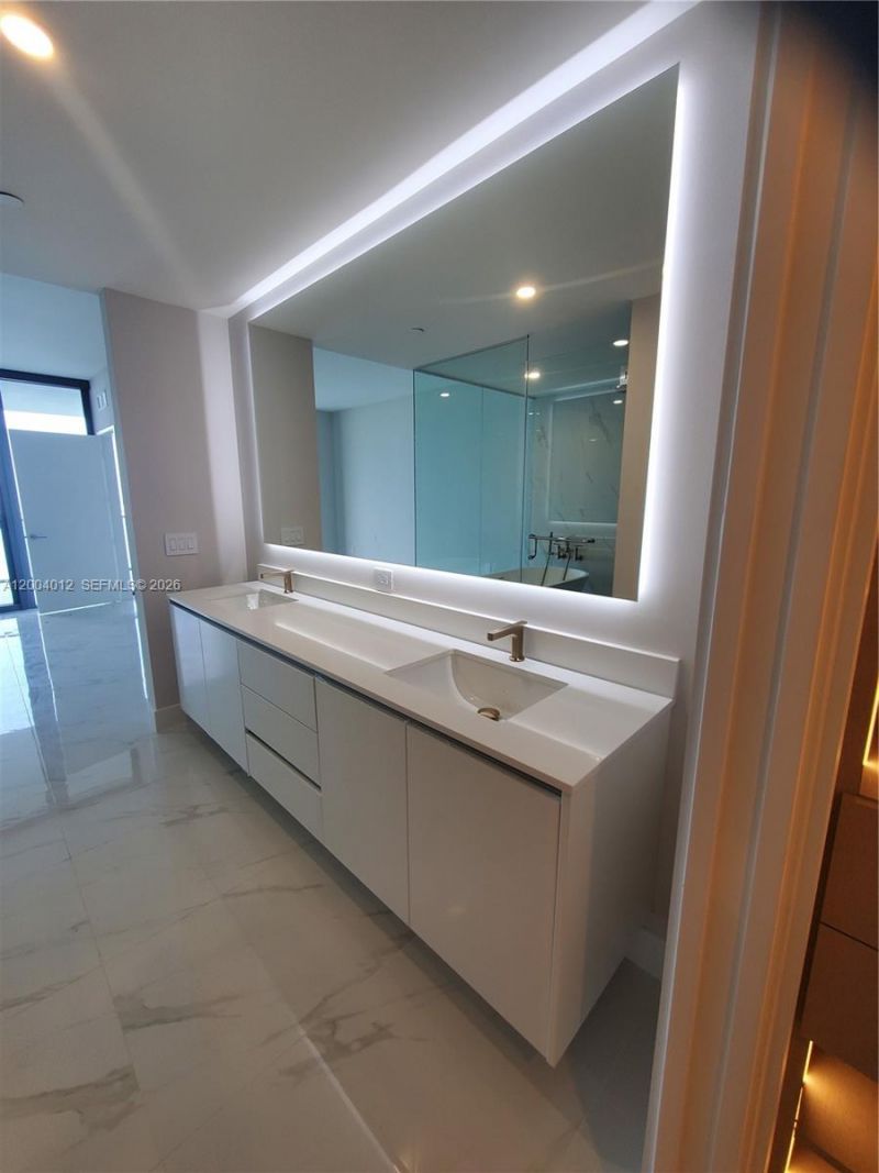 700 NE 24 Street, Unit 4403, Miami, FL 33137 Photo