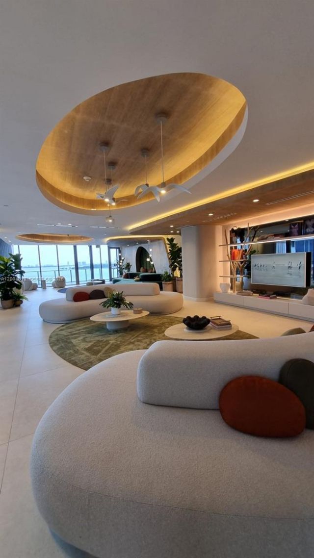 700 NE 24 Street, Unit 4403, Miami, FL 33137 Photo
