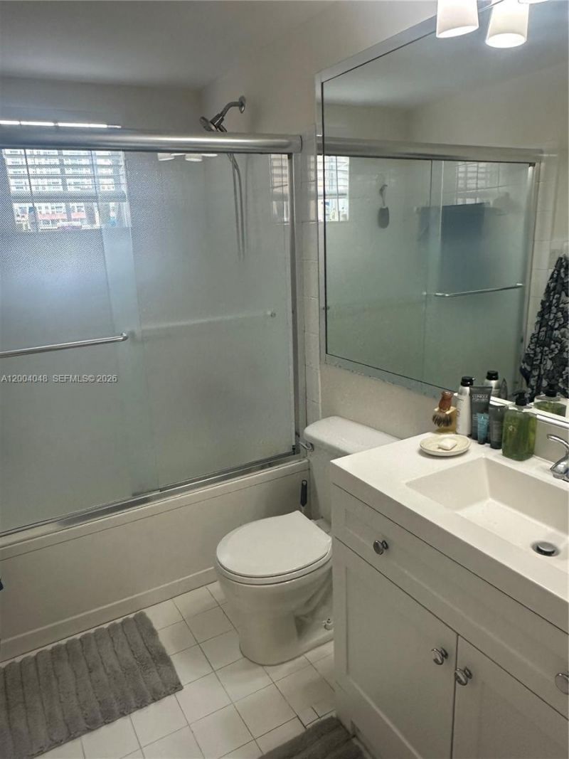 17125 N Bay Rd , Unit 3402, Sunny Isles Beach, FL 33160 Photo