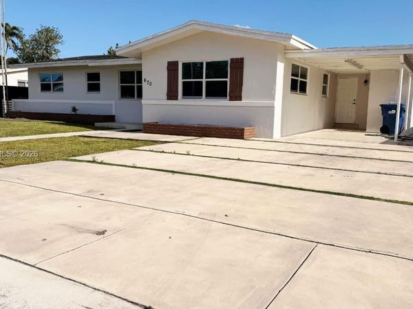 670 NE 179th Ter , Miami, FL 33162