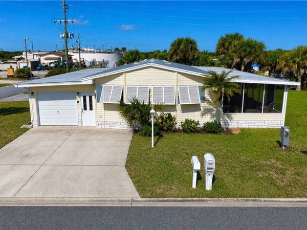 1201 Chipewa Drive, Barefoot Bay, FL 32976