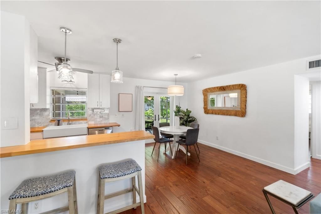 3543 Corana Way , Naples, FL 34105 Photo