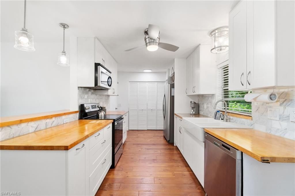 3543 Corana Way , Naples, FL 34105 Photo