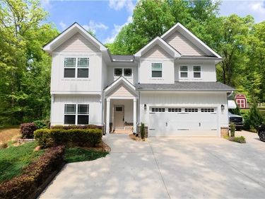 6351 Blackjack Road , Flowery Branch, GA 30542