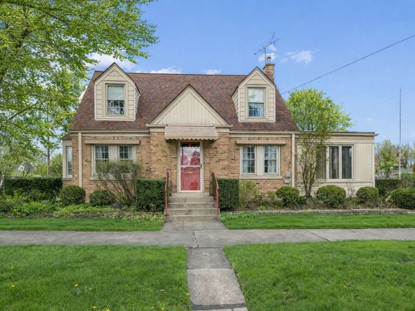 7758 W Hortense Avenue , Chicago, IL 60631