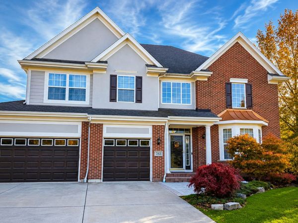 243 Colonial Drive, Vernon Hills, IL 60061