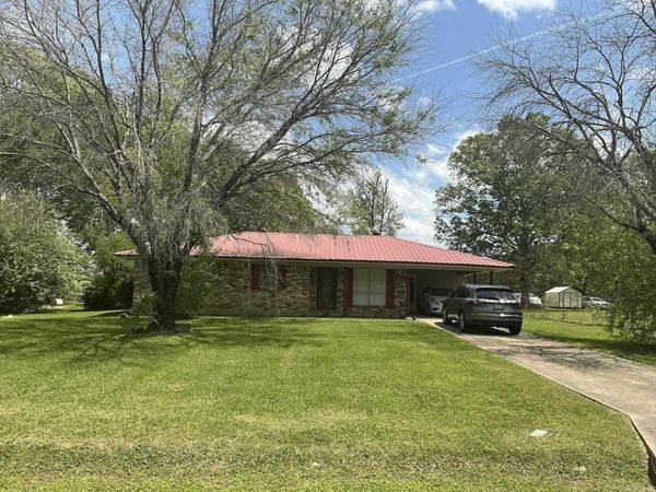 311 Penn Road , Crossett, AR 71635