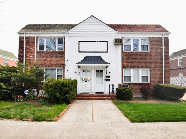 7553 197th Street , Fresh Meadows, NY 11366