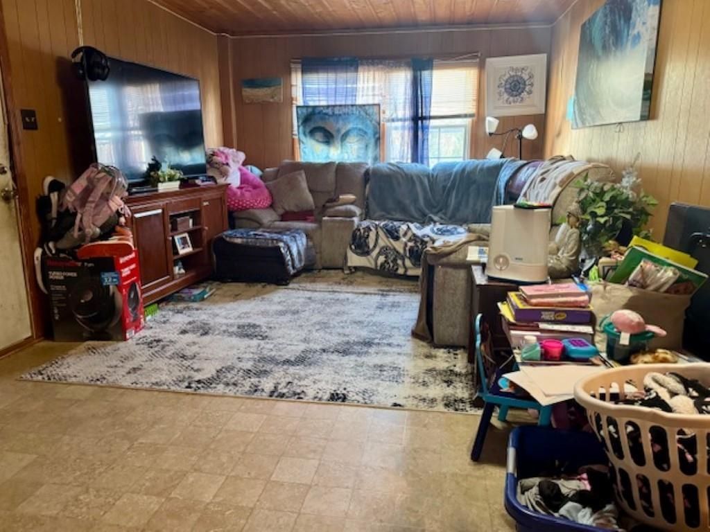 515 Hillside Dr. S  Photo 13