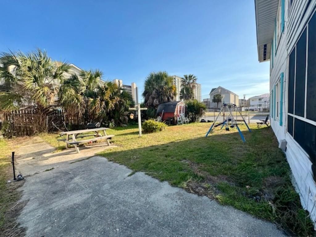 515 Hillside Dr. S  Photo 17