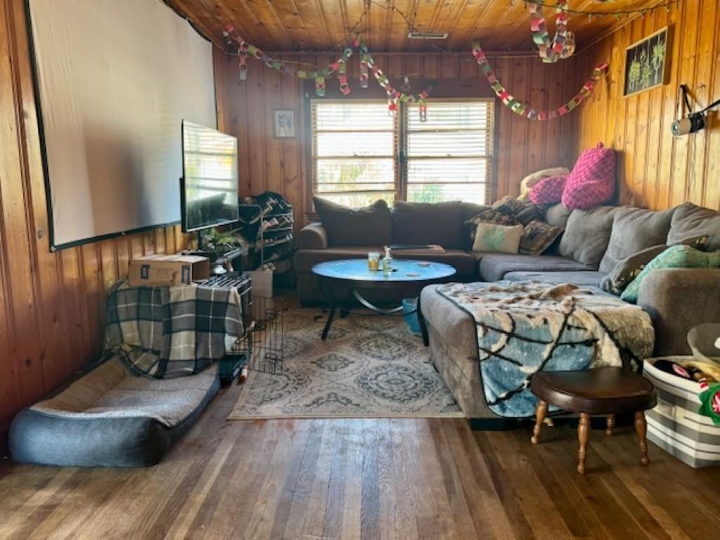 515 Hillside Dr. S  Photo 25