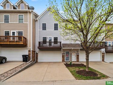 18177 Southdale Plaza , Omaha, NE 68135