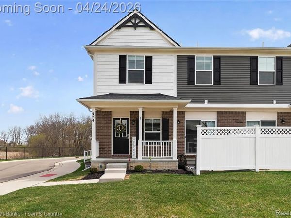 454 Maple Cove Circle, Saline, MI 48176