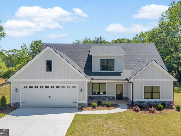 89 Huntington Drive, Lavonia, GA 30553