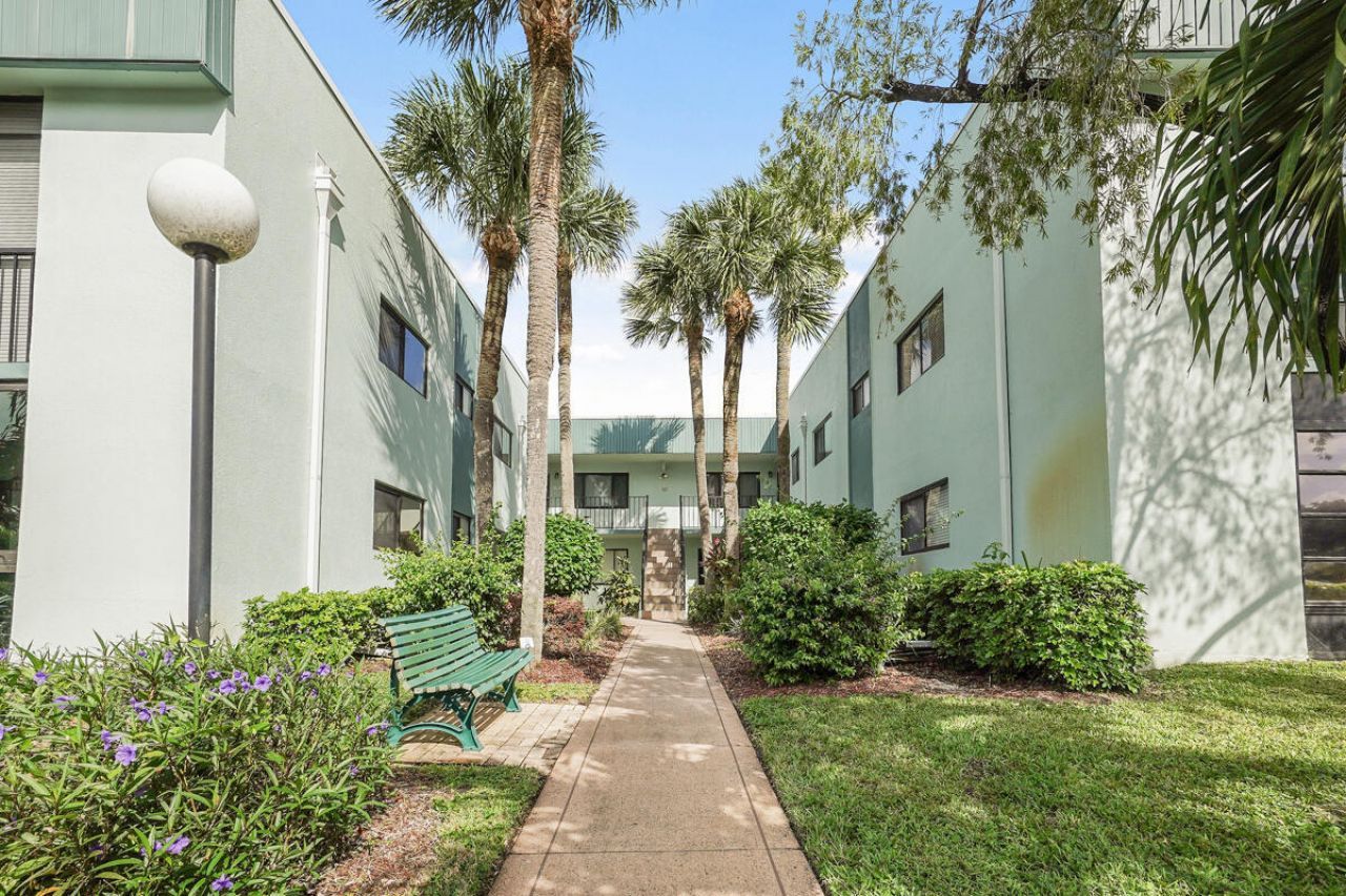 15072 Ashland Place, Unit 132, Delray Beach, FL 33484 Photo