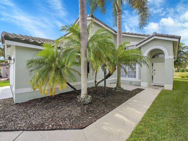 8236 White Rock Circle, Boynton Beach, FL 33436
