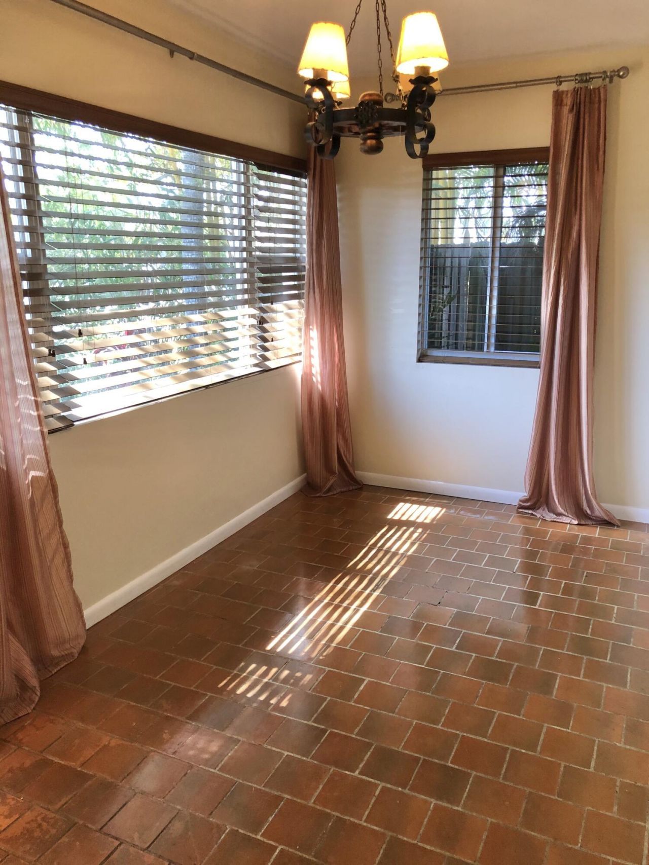 1031 Lincoln Street, Hollywood, FL 33019 Photo