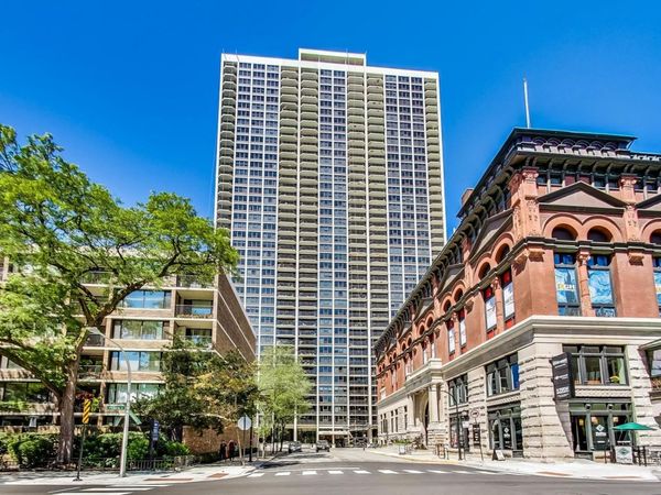 1560 N Sandburg Terrace , Unit 503J, Chicago, IL 60610