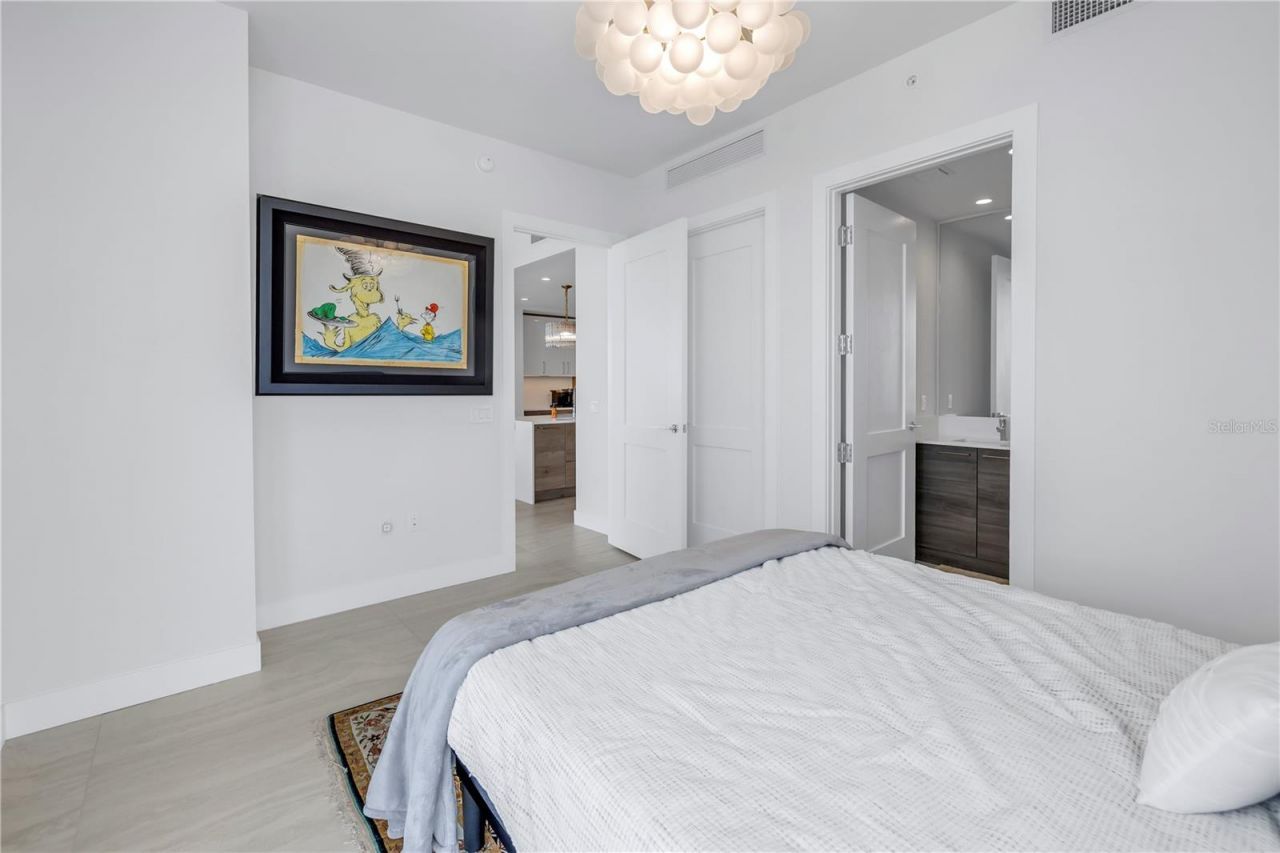 301 1st Street S, Unit 2604, Saint Petersburg, FL 33701 Photo
