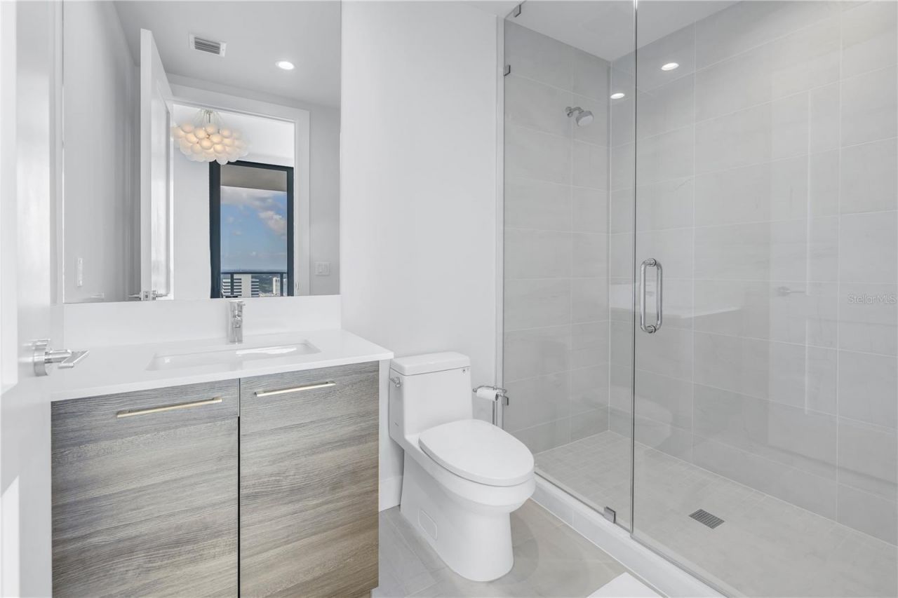 301 1st Street S, Unit 2604, Saint Petersburg, FL 33701 Photo