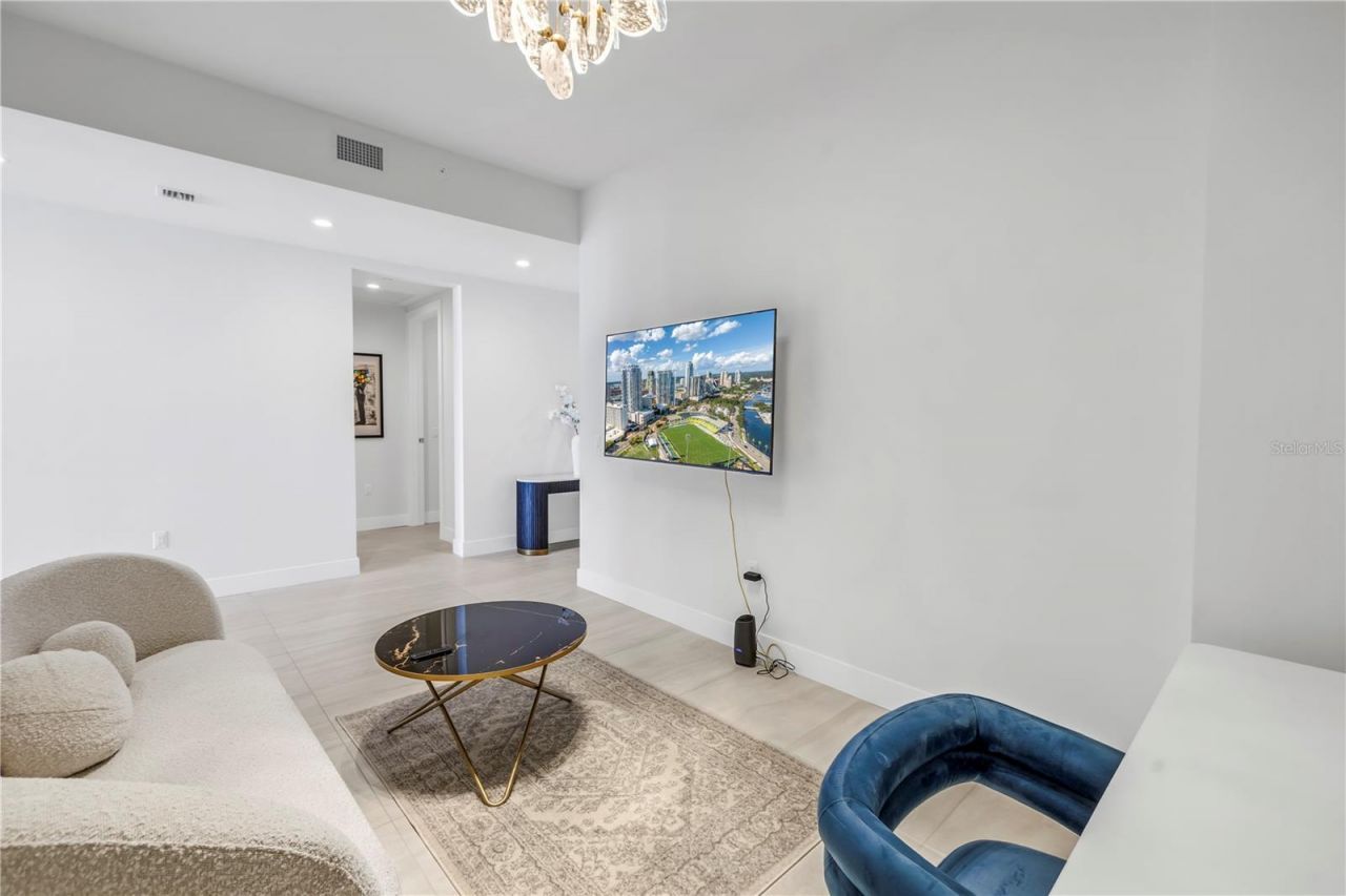 301 1st Street S, Unit 2604, Saint Petersburg, FL 33701 Photo