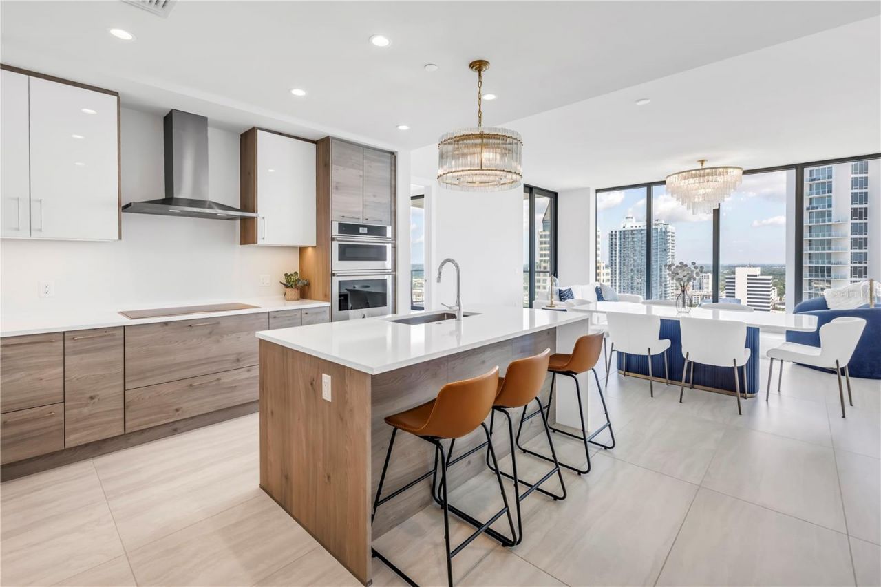 301 1st Street S, Unit 2604, Saint Petersburg, FL 33701 Photo
