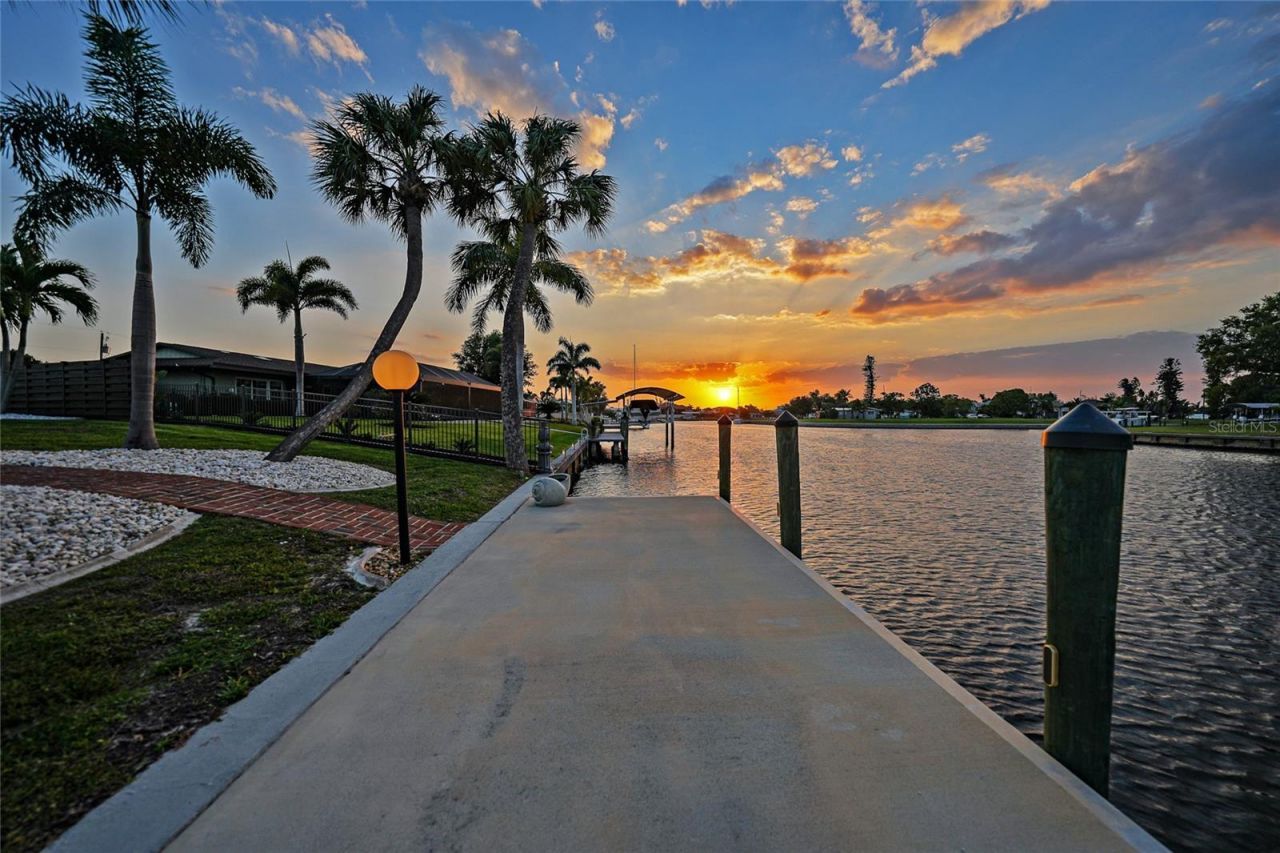 374 Severin Road Se, Port Charlotte, FL 33952 Photo