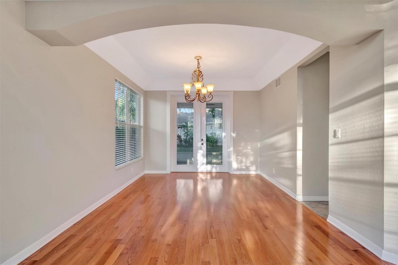 2839 Safe Harbor Drive, Tampa, FL 33618 Photo