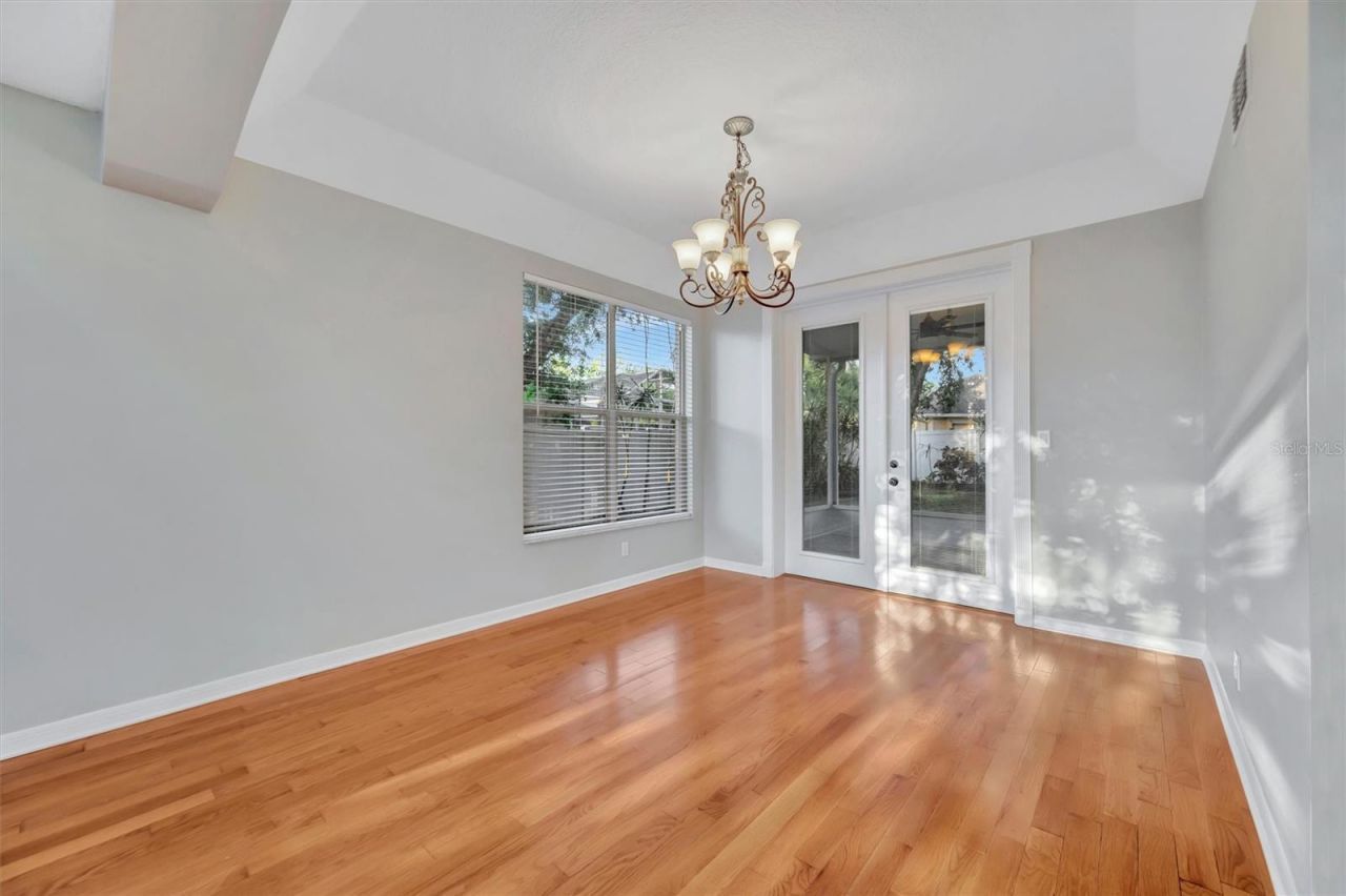 2839 Safe Harbor Drive, Tampa, FL 33618 Photo