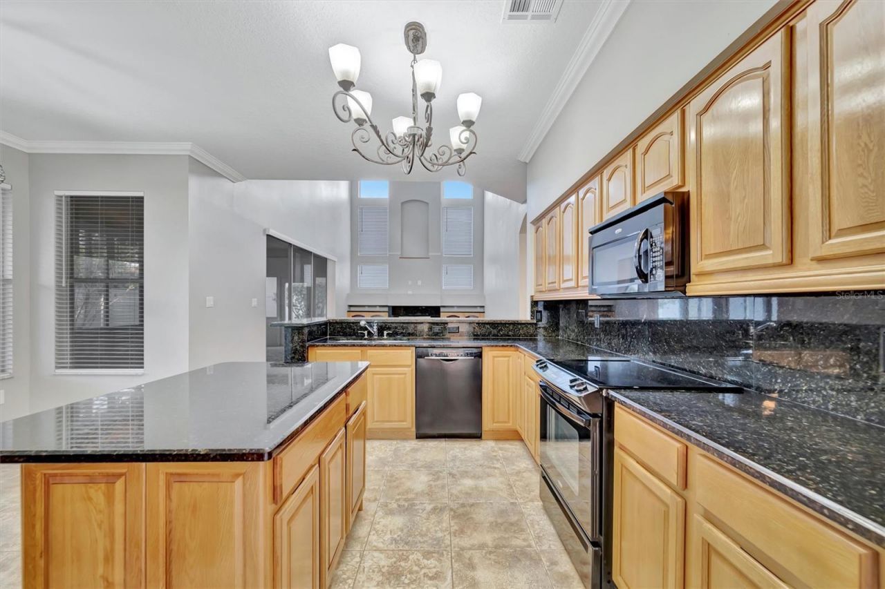 2839 Safe Harbor Drive, Tampa, FL 33618 Photo