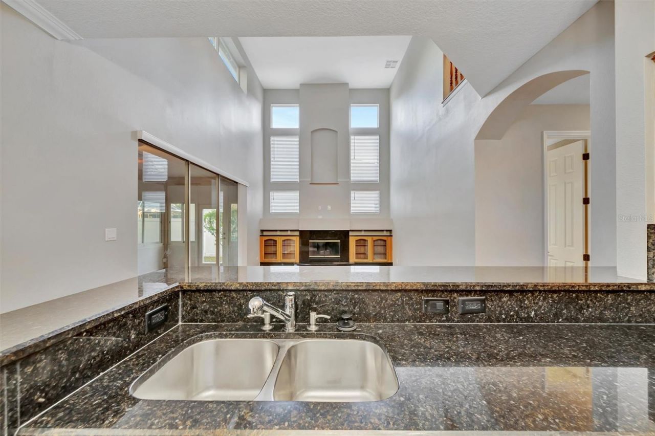 2839 Safe Harbor Drive, Tampa, FL 33618 Photo