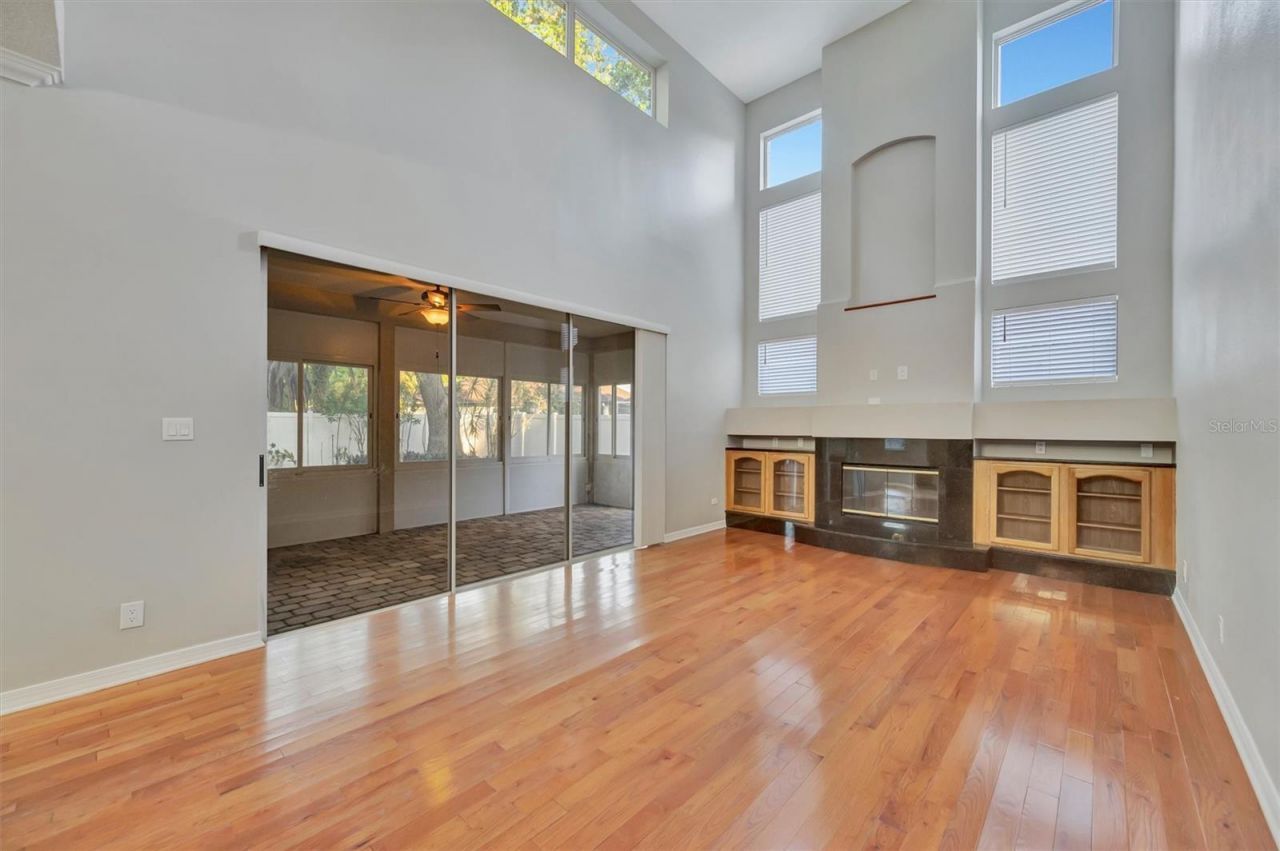 2839 Safe Harbor Drive, Tampa, FL 33618 Photo