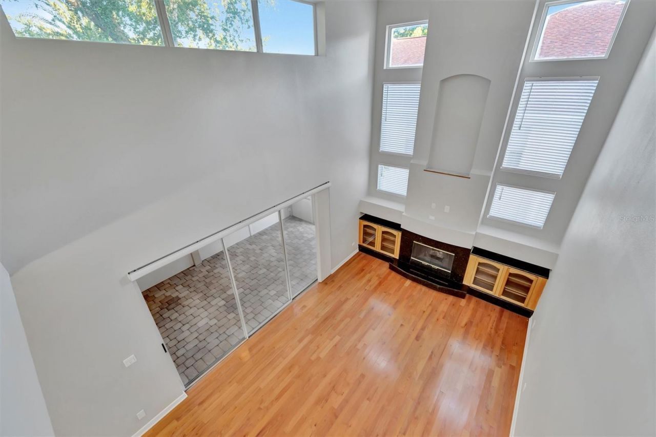 2839 Safe Harbor Drive, Tampa, FL 33618 Photo