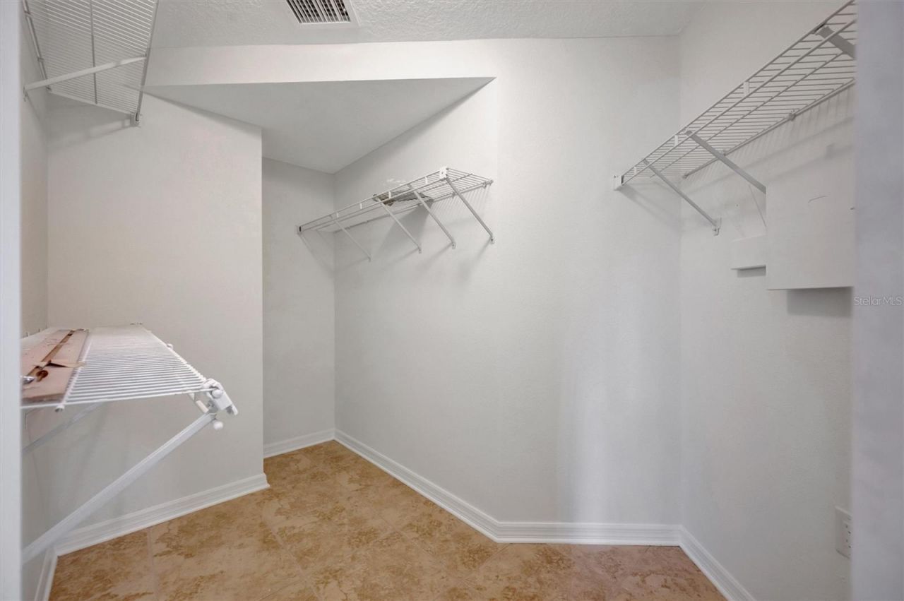 2839 Safe Harbor Drive, Tampa, FL 33618 Photo